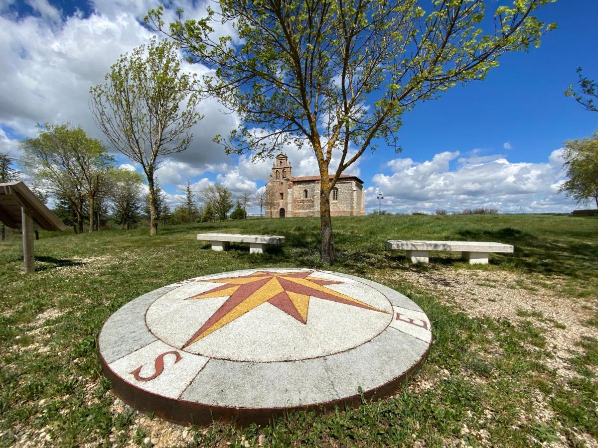 Albergue El Camino De Santovenia Santovenia De Oca Kültér fotó