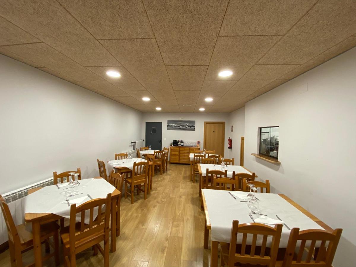 Albergue El Camino De Santovenia Santovenia De Oca Kültér fotó